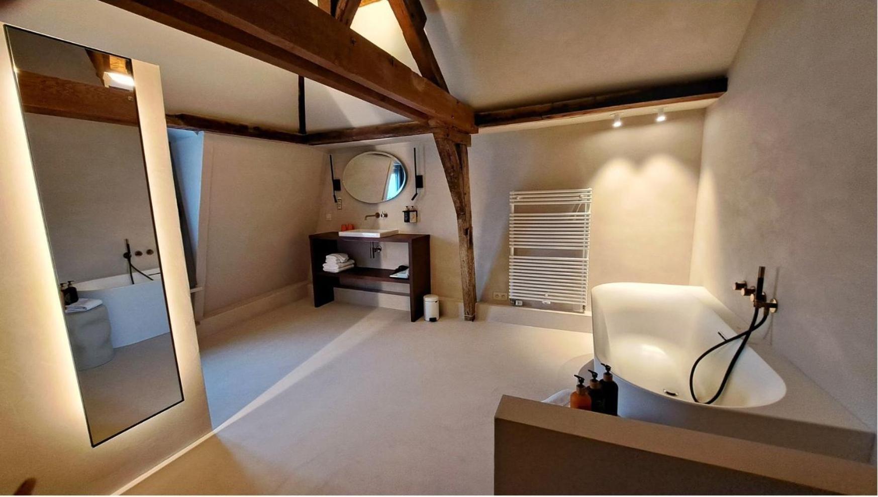 Hotel Montanus บรูจส์ ภายนอก รูปภาพ